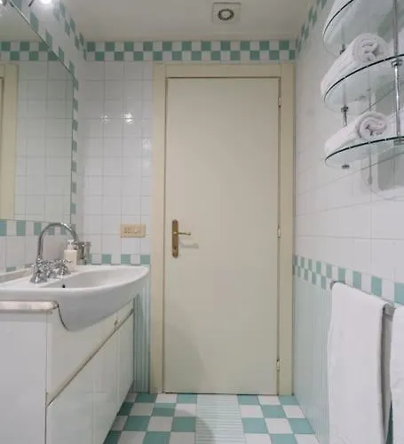 Pgrhome Barberini Апартаменты *